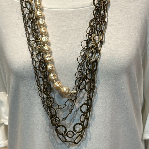 Long multi strand chain faux pearl statement necklace - Picture 4 of 8